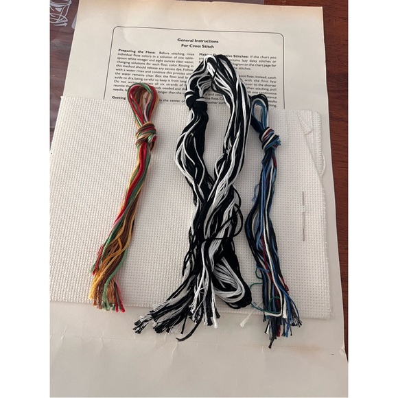 Vintage: Mickey Unlimited • “Jitterbug” (Minnie & Mickey) Cross Stitch Kit - Picture 2 of 7